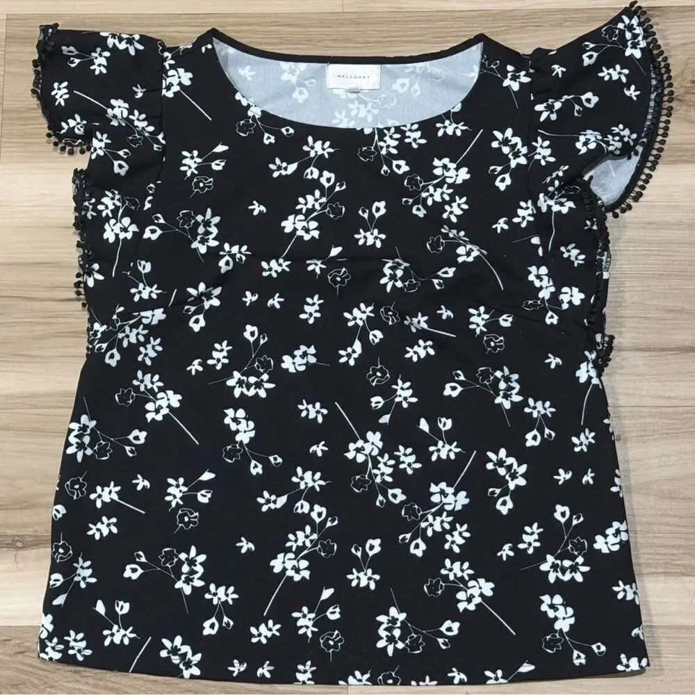 Melloday Black White Ditzy Floral Short Sleeve Blouse Women’s Small